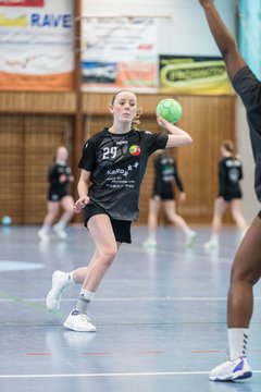 Bild 152 - wAJ SG Kremperheide/Muensterdorf - TuRa Meldorf : Ergebnis: 35:31